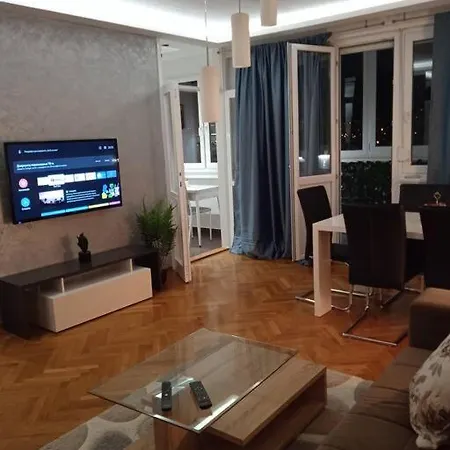 Like Home2 Apartment